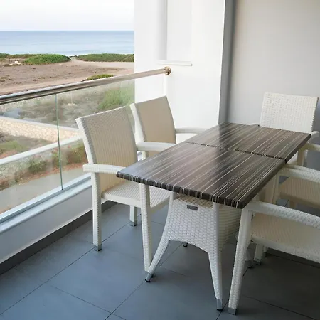 Lejlighed Thalassa Afiartis